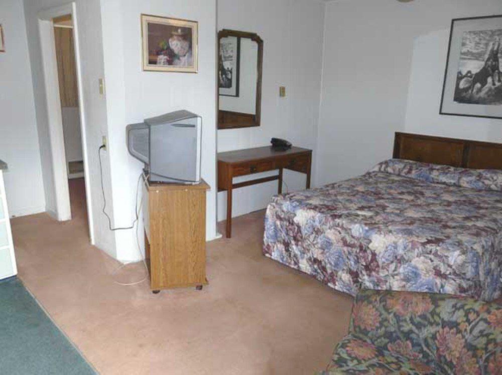 A-1 Alberni Inn Port Alberni Exteriör bild