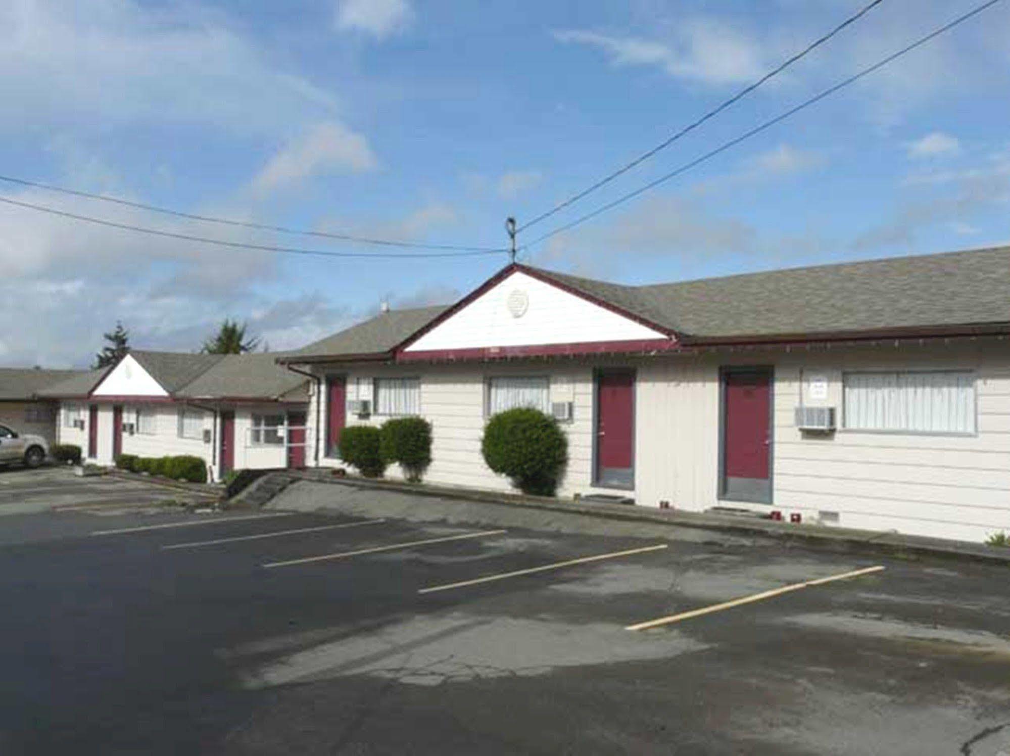 A-1 Alberni Inn Port Alberni Exteriör bild