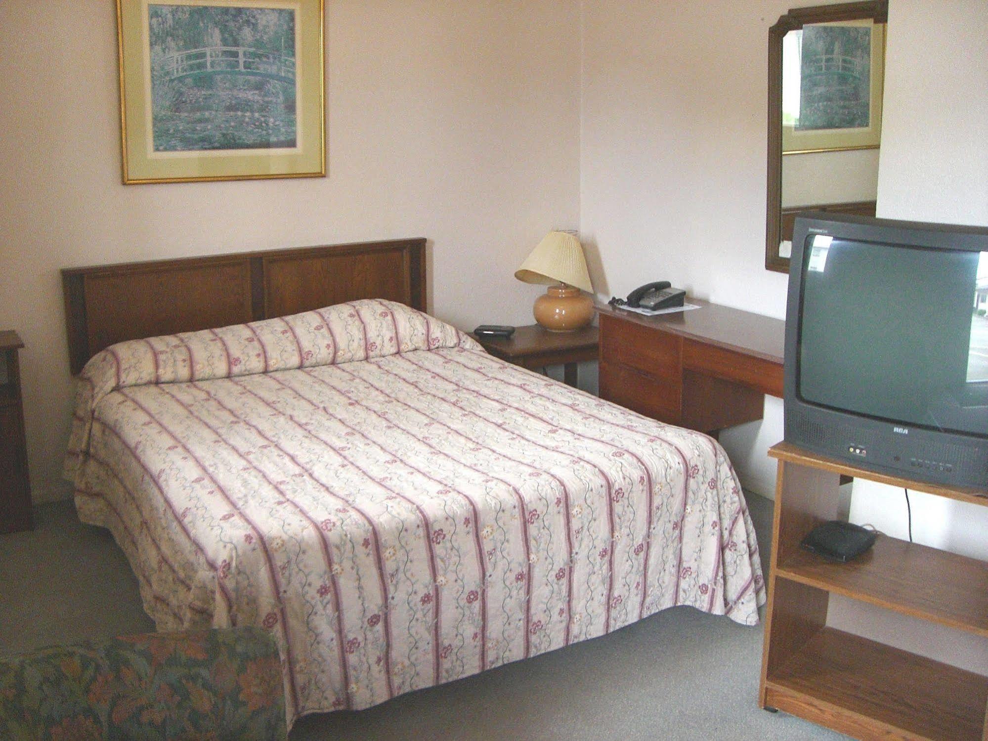 A-1 Alberni Inn Port Alberni Exteriör bild