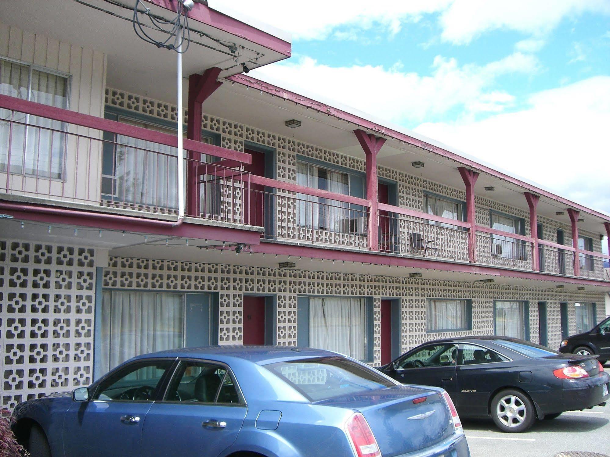 A-1 Alberni Inn Port Alberni Exteriör bild